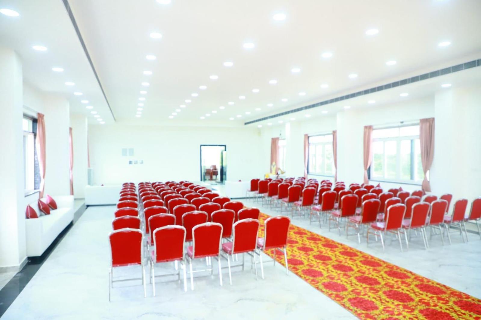 Sri Raghavendra Grand Hotel Turkapally Exterior photo